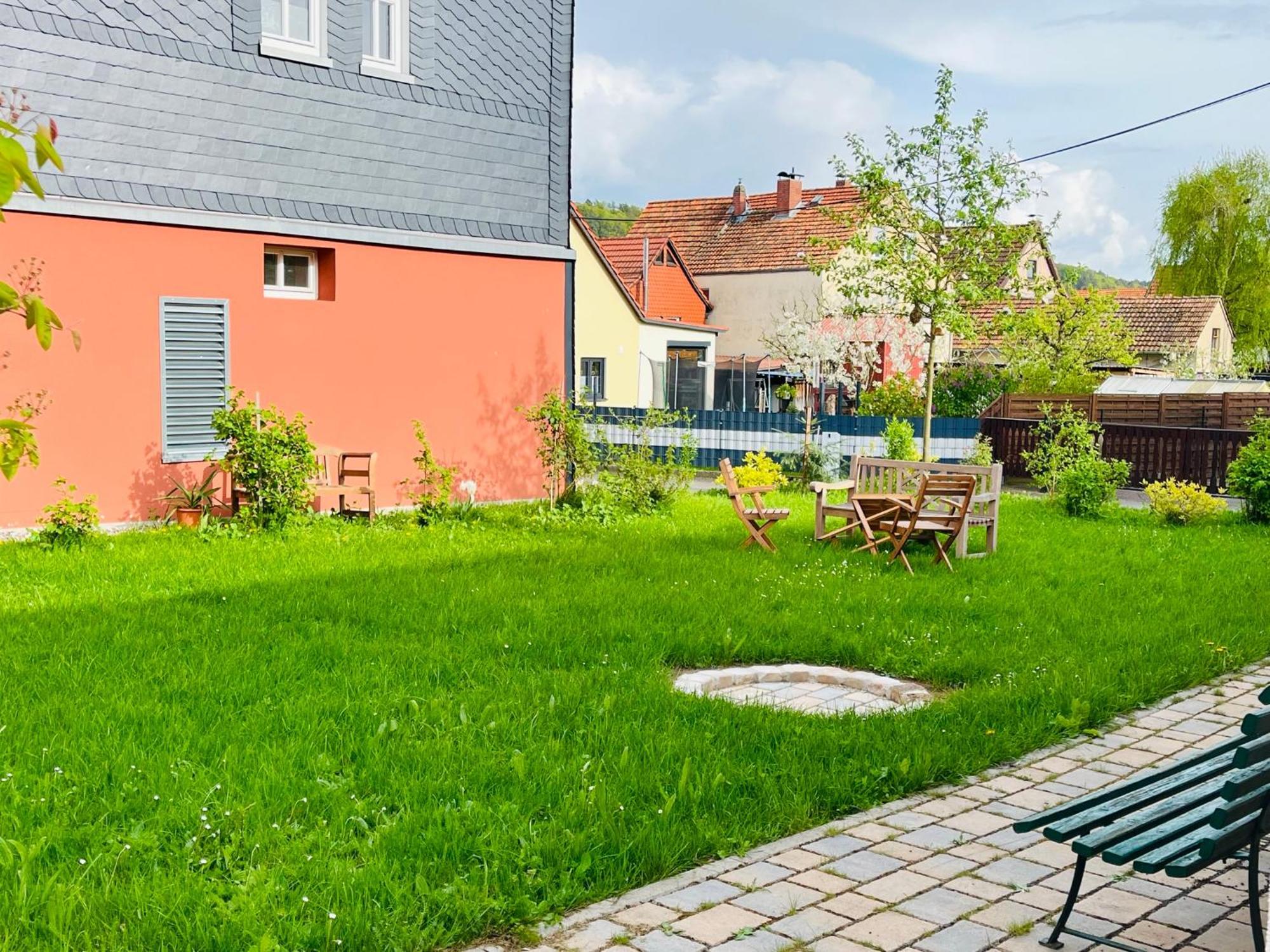 Altes Pfarrhaus Neustaedt Neustadt (Wartburgkreis) Exterior foto